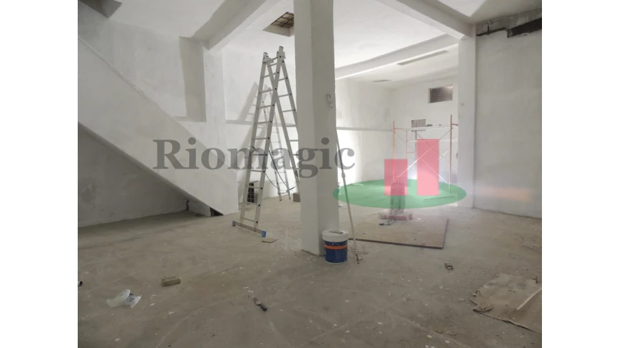 Armazém para Venda em Odivelas Foto 1