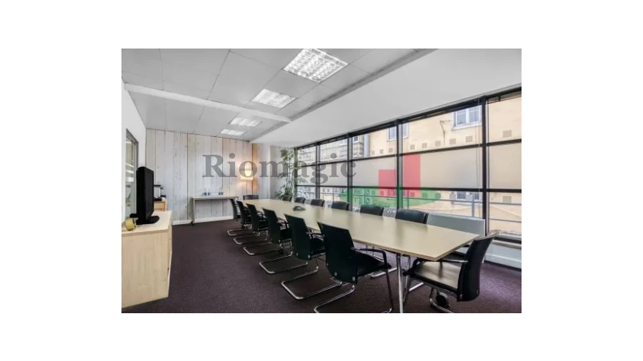 Escritório para Arrendamento em Santo António Foto 2