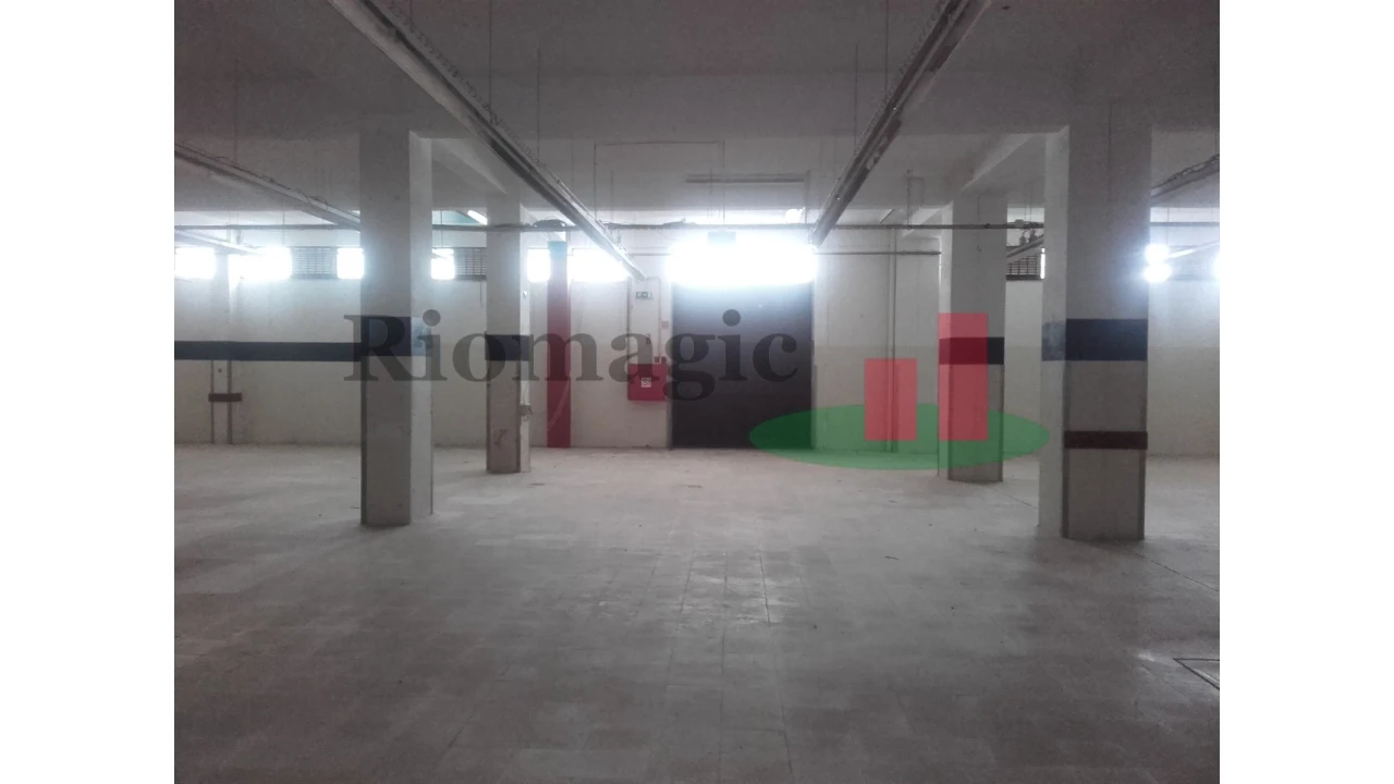 Loja para Arrendamento em Marvila, Ribeira Santarém, São Salvador, São Nicolau Foto 6