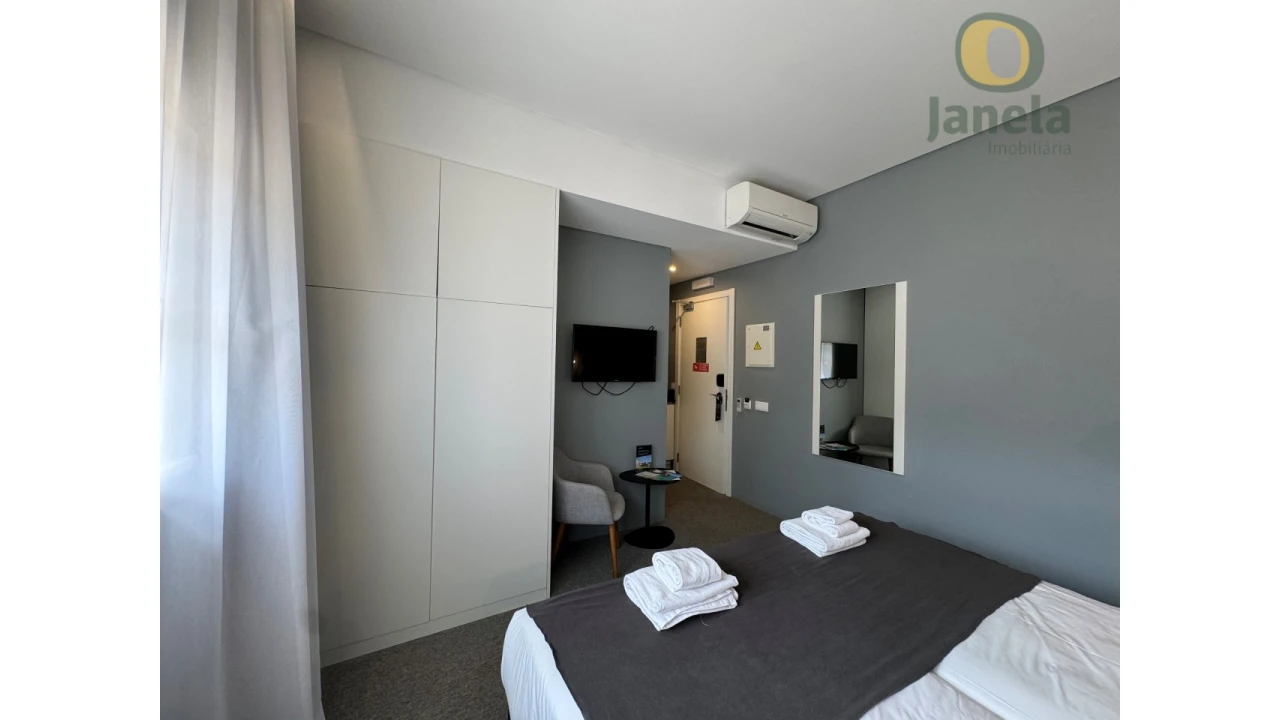 Apartamento para Venda em Estômbar e Parchal Foto 11