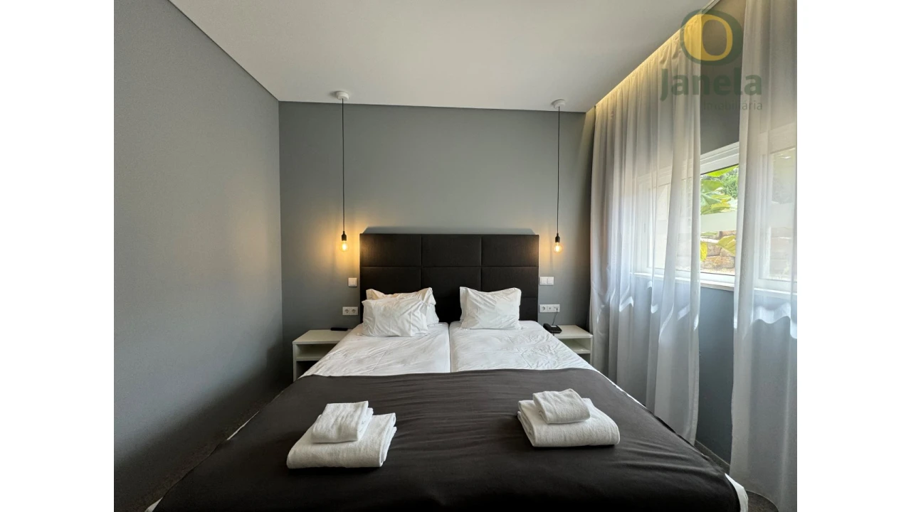 Apartamento para Venda em Estômbar e Parchal Foto 12