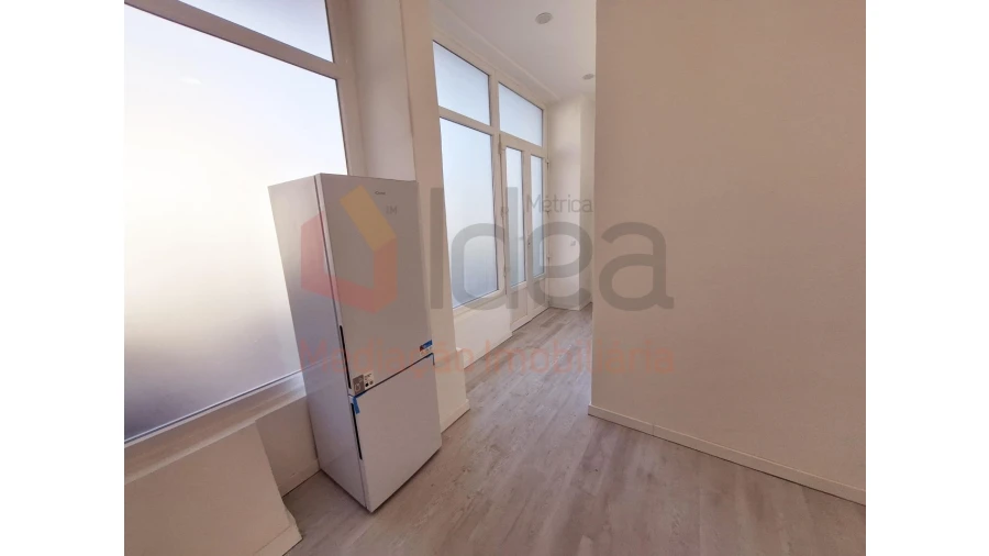 Loja para Venda em Laranjeiro e Feijó Foto 5