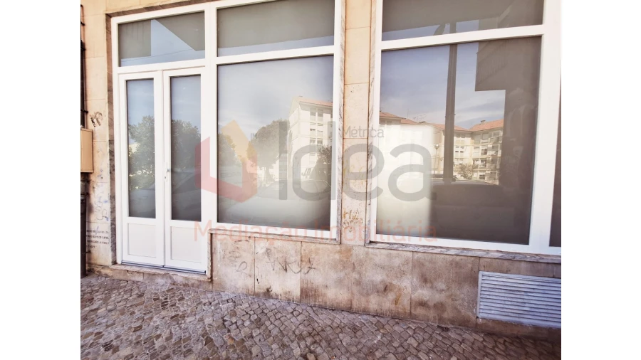 Loja para Venda em Laranjeiro e Feijó Foto 30