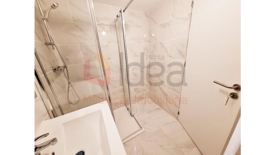 Loja para Venda em Laranjeiro e Feijó Foto 27