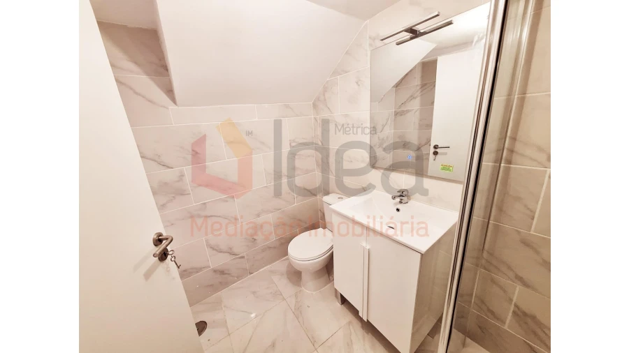 Loja para Venda em Laranjeiro e Feijó Foto 29