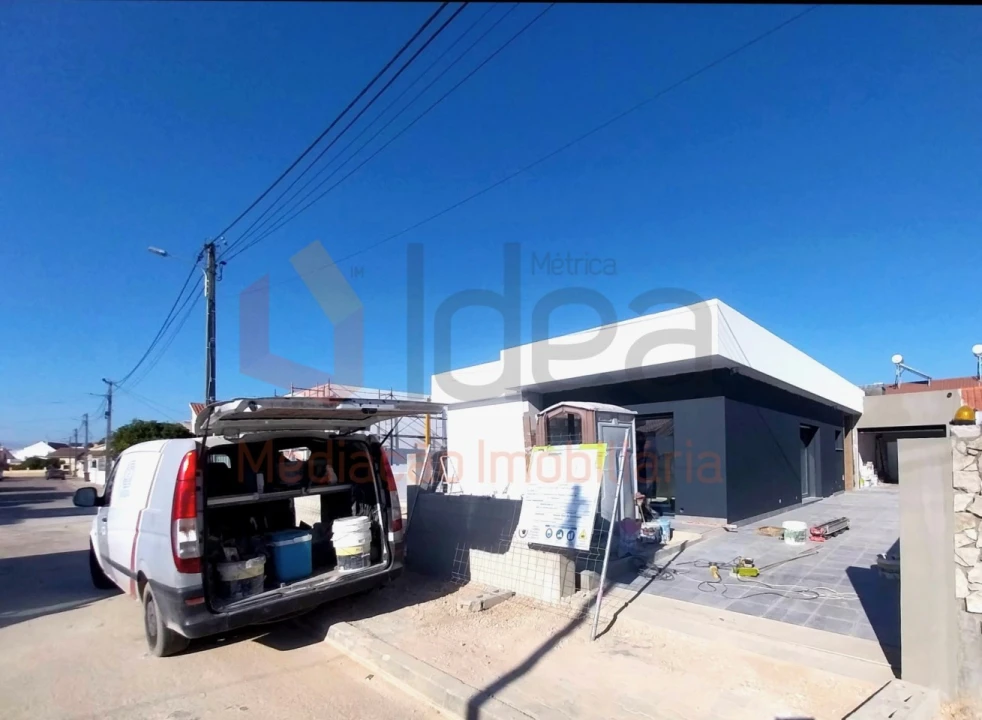 Moradia T3 para Venda em Fernao Ferro Foto 2