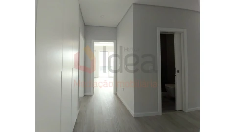 Moradia T3 para Venda em Fernao Ferro