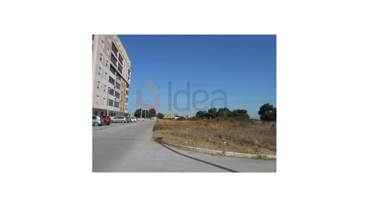 Terreno para Venda em Santo Antonio da Charneca Foto 1