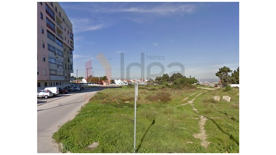 Terreno para Venda em Santo Antonio da Charneca Foto 3
