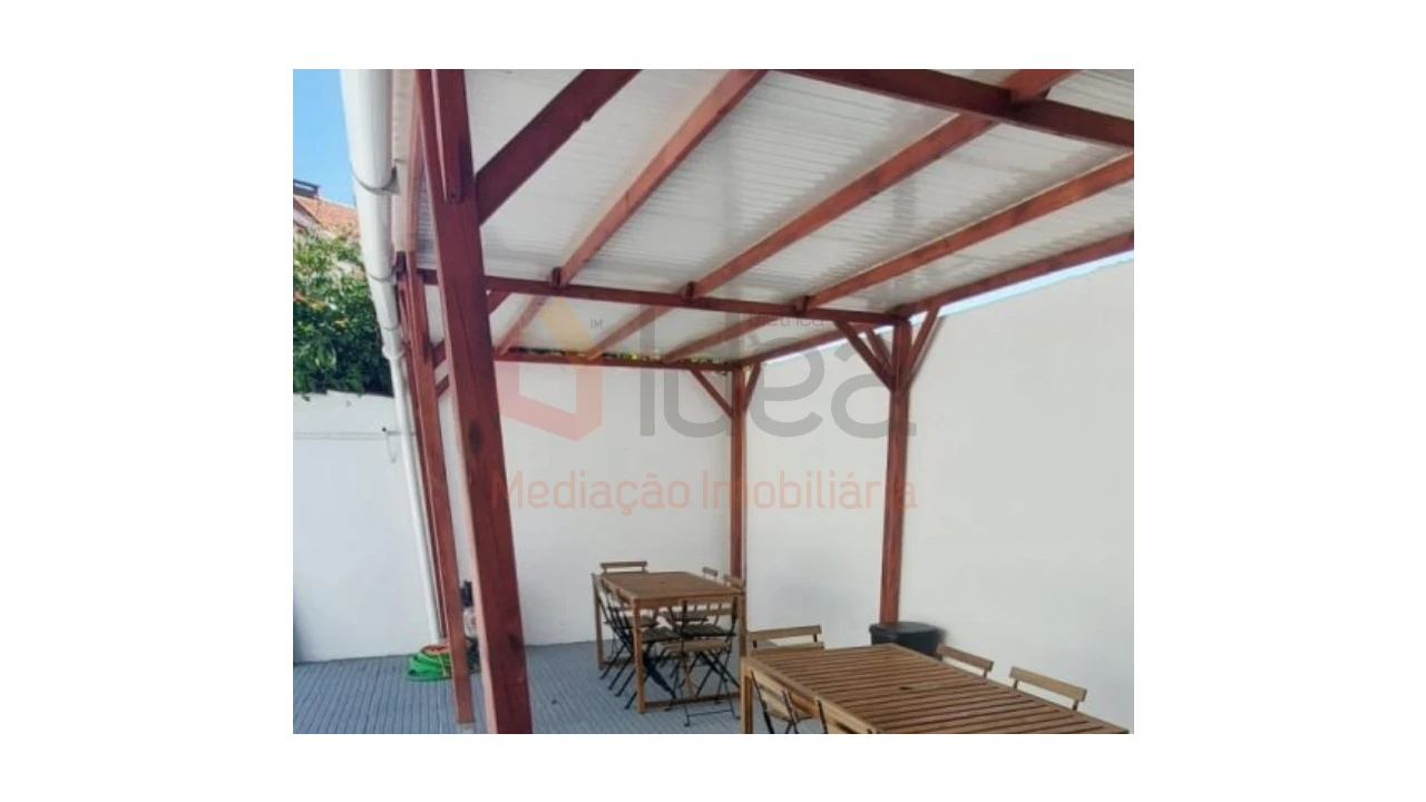 Moradia T9 para Venda em Ajuda Foto 30