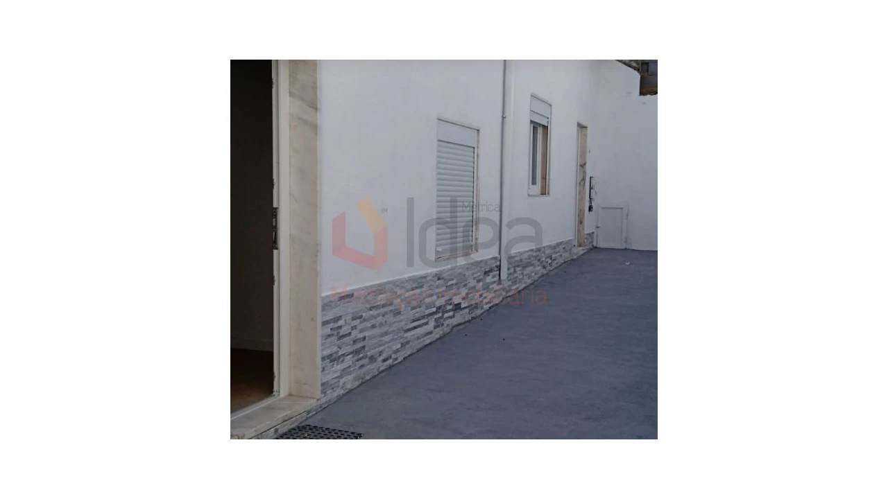 Moradia T9 para Venda em Ajuda Foto 31