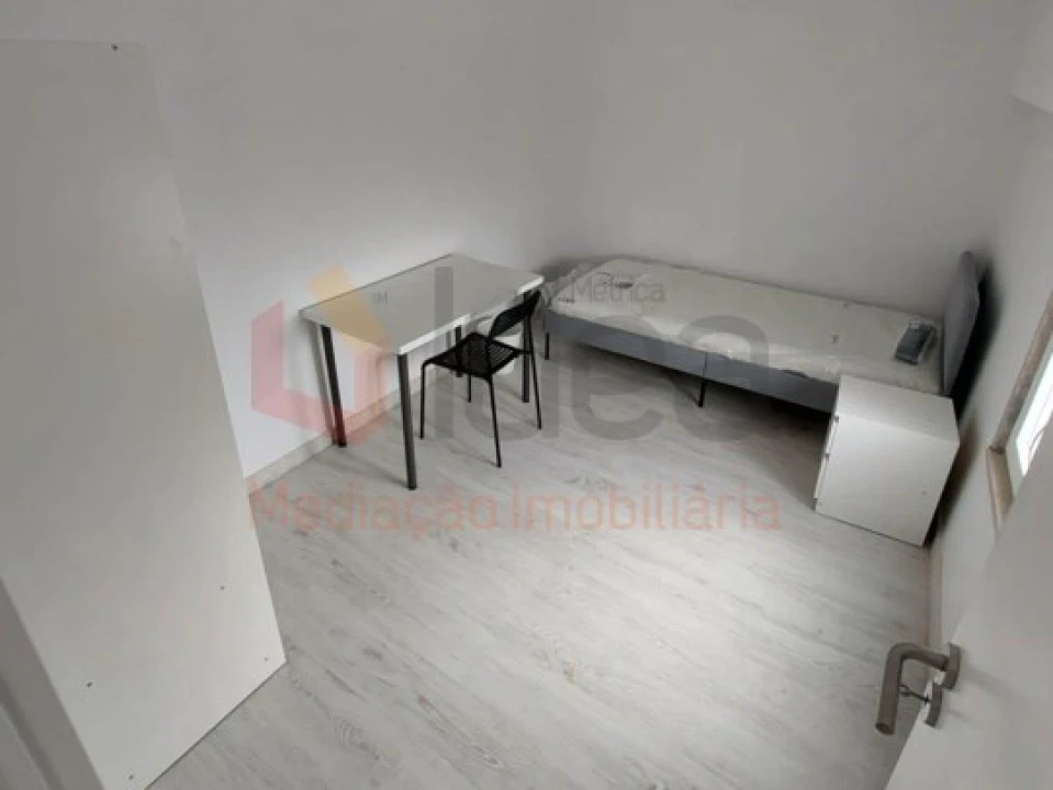 Moradia T9 para Venda em Ajuda Foto 4