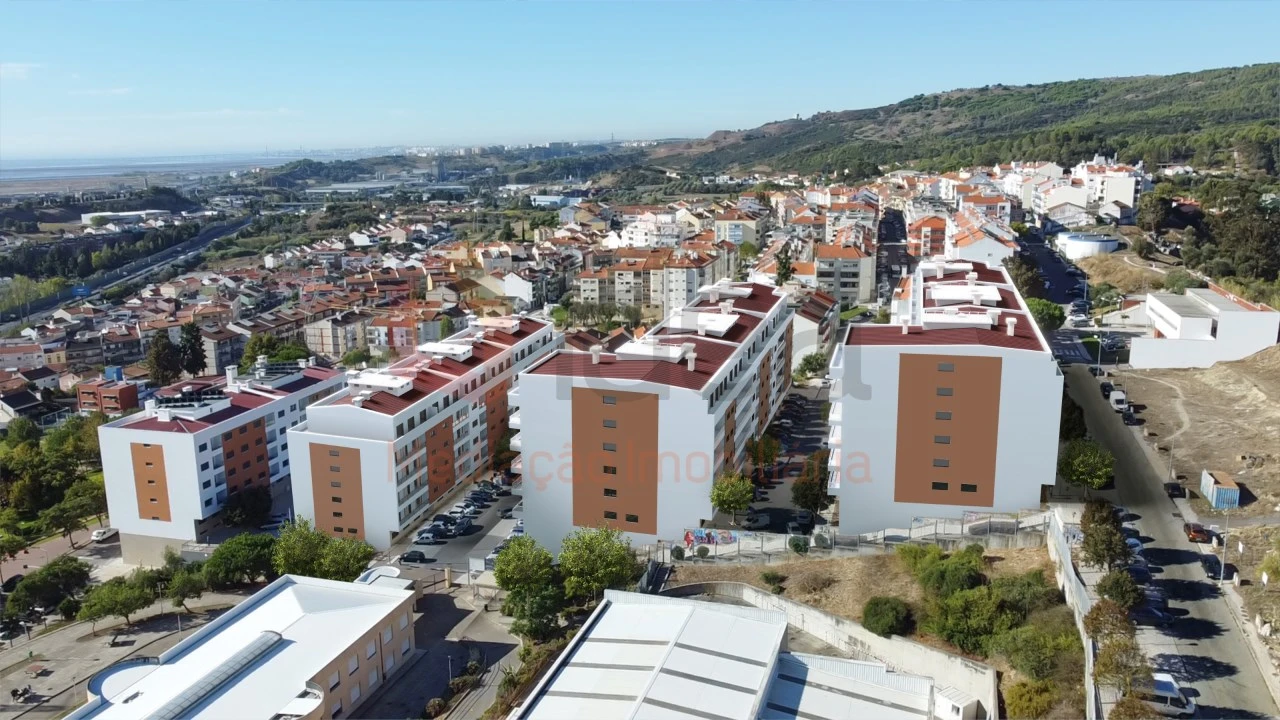 Terreno para Venda em Alverca do Ribatejo e Sobralinho Foto 2