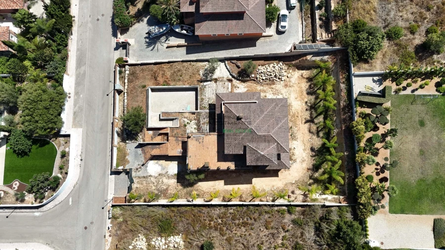 Moradia T4 para Venda em Lagos (São Sebastião e Santa Maria) Foto 57