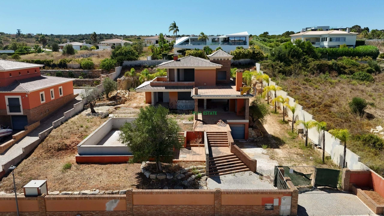 Moradia T4 para Venda em Lagos (São Sebastião e Santa Maria) Foto 14