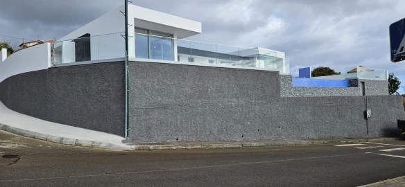 Moradia T3 para Venda em Arco da Calheta