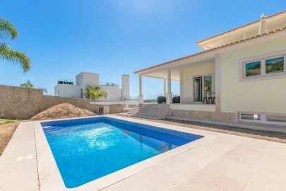 Moradia T4 para Venda em Albufeira e Olhos de Água