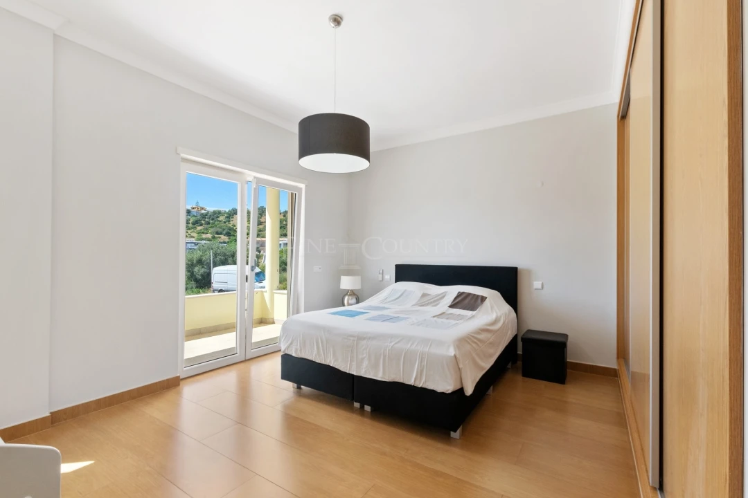 Moradia T4 para Venda em Albufeira e Olhos de Água Foto 24