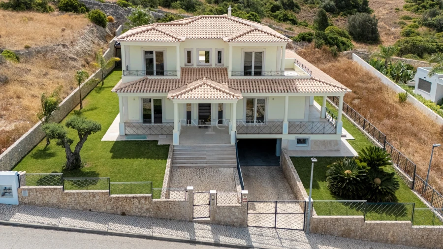 Moradia T4 para Venda em Albufeira e Olhos de Água Foto 32
