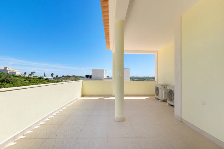 Moradia T4 para Venda em Albufeira e Olhos de Água Foto 28