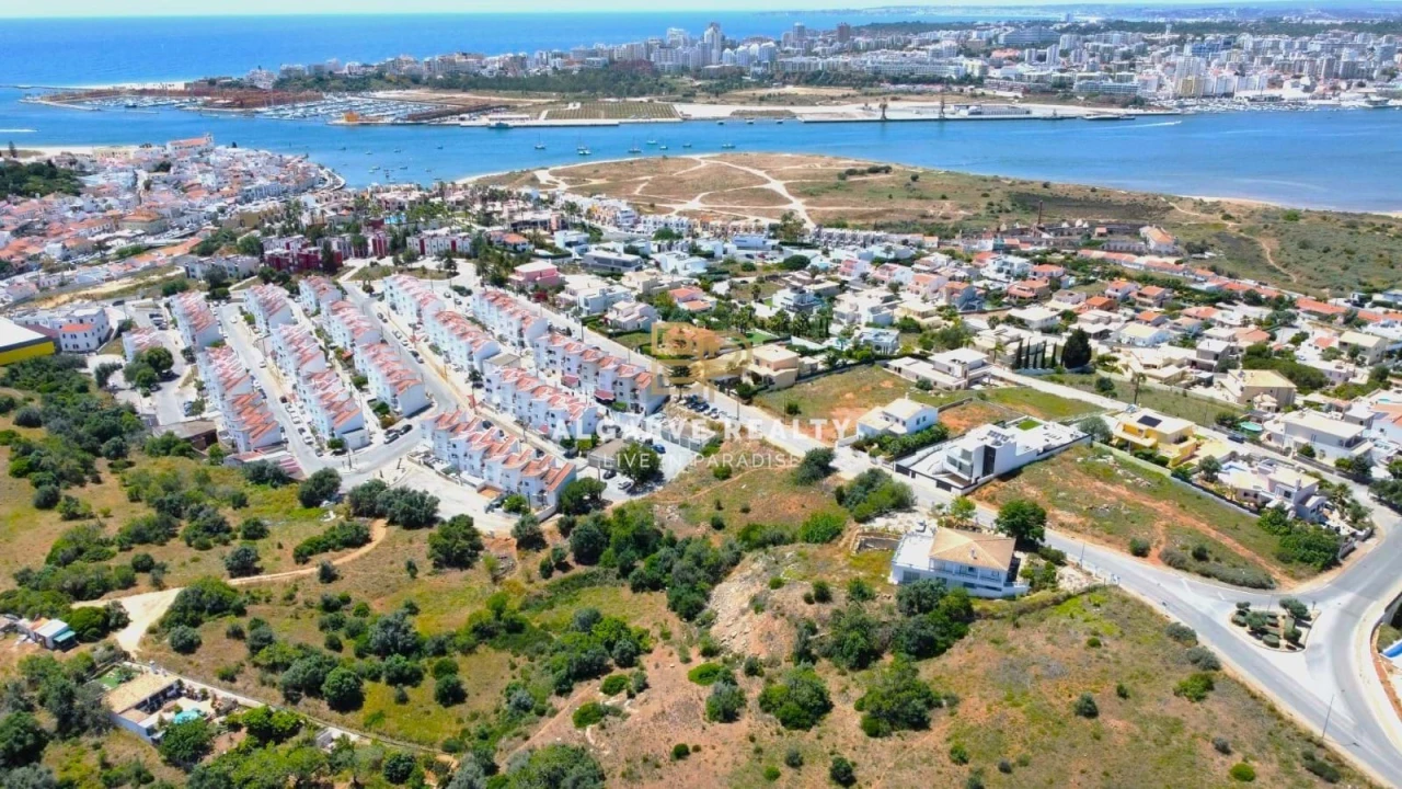 Terreno para Venda em Ferragudo Foto 3