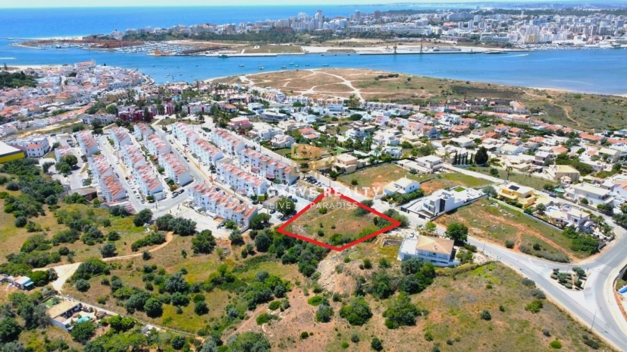 Terreno para Venda em Ferragudo Foto 1