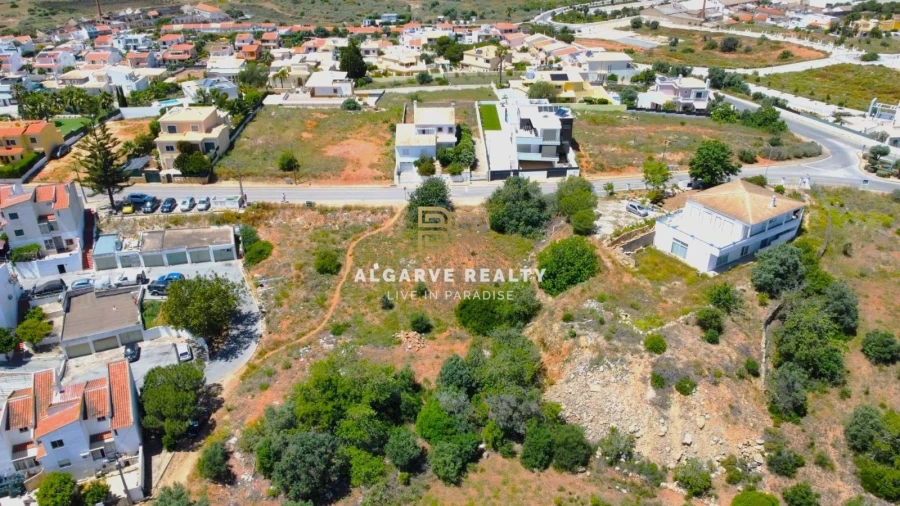 Terreno para Venda em Ferragudo Foto 2