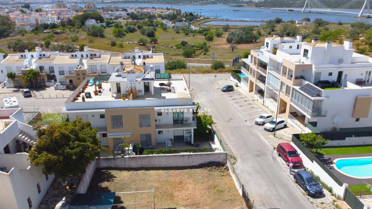 Terreno para Venda em Estômbar e Parchal Foto 10