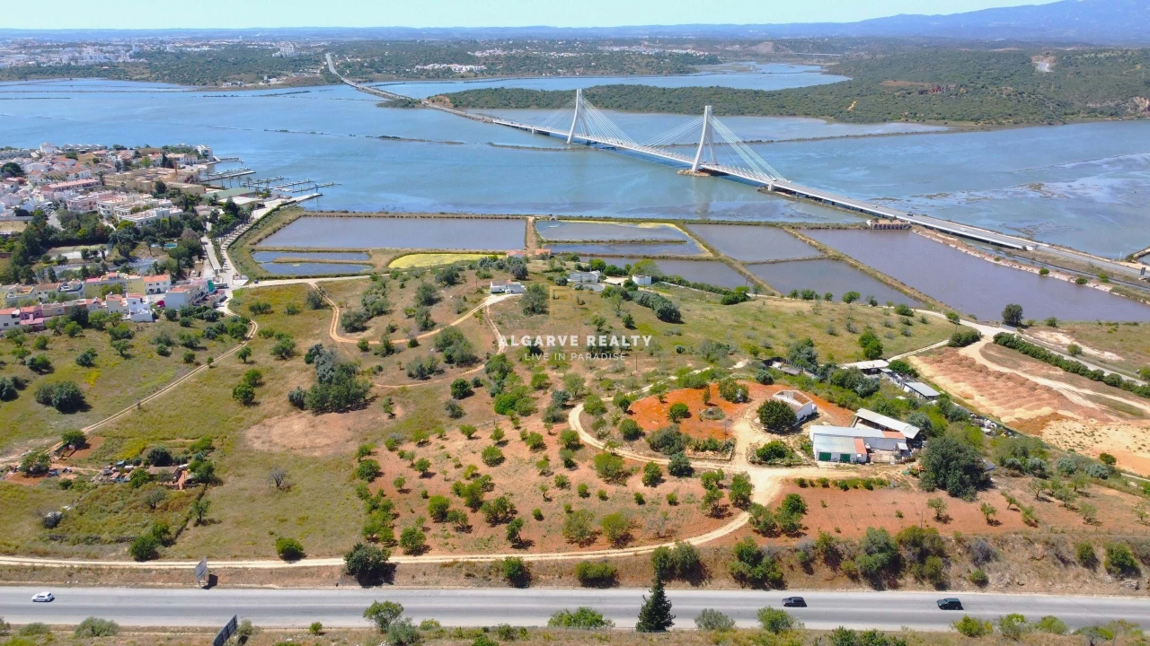 Terreno para Venda em Estômbar e Parchal Foto 4