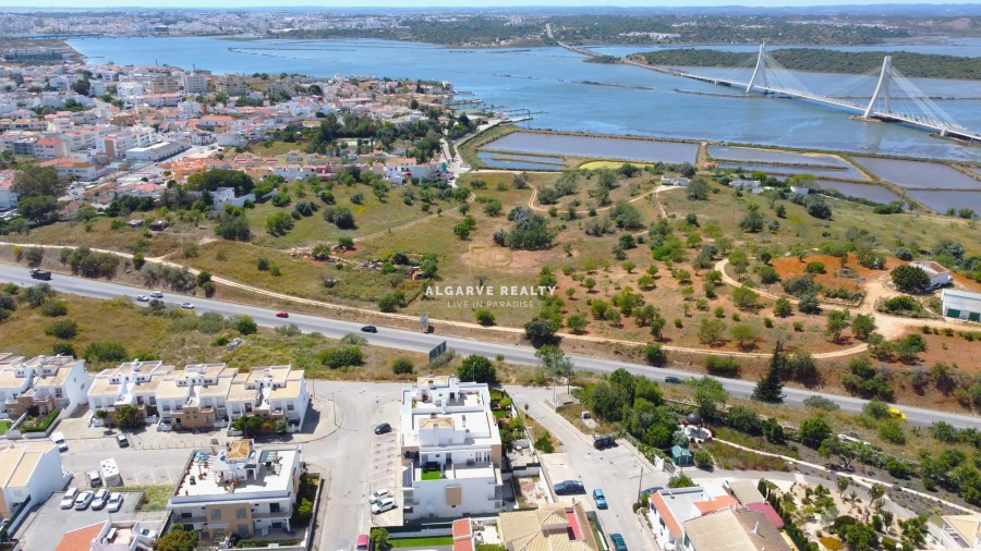 Terreno para Venda em Estômbar e Parchal Foto 3