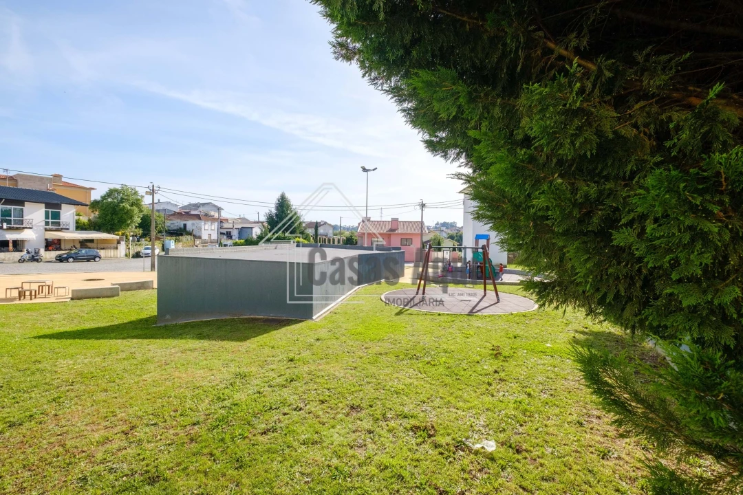 Apartamento T2 para Venda em Castêlo da Maia Foto 26