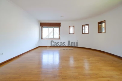 Apartamento T2 para Venda em Castêlo da Maia