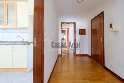 Apartamento T2 para Venda em Castêlo da Maia