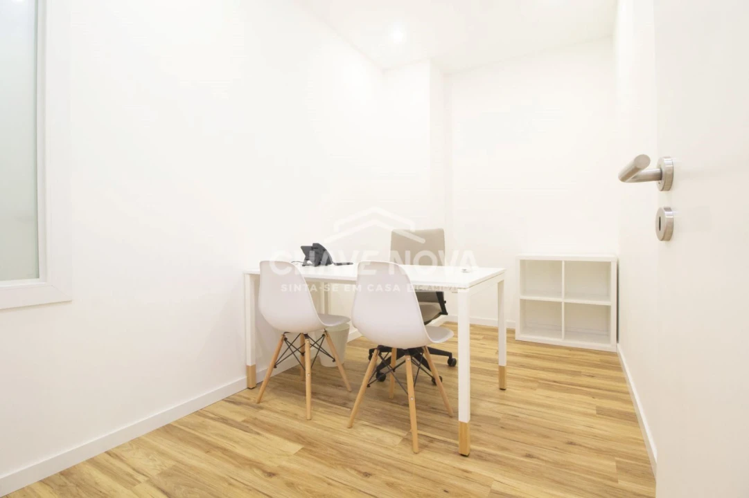 Escritório para Arrendamento em Braga (São José de São Lázaro e São João do Souto) Foto 5