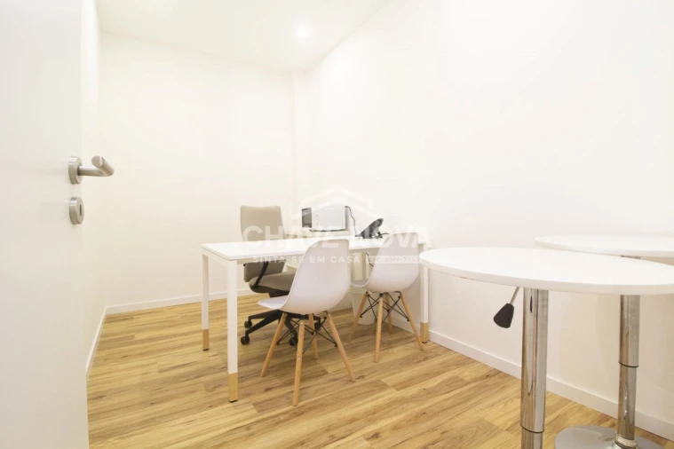 Escritório para Arrendamento em Braga (São José de São Lázaro e São João do Souto) Foto 6