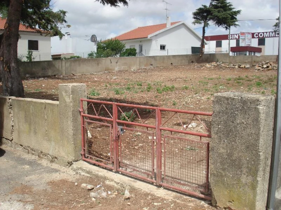 Terreno para Venda em Rio de Mouro Foto 6