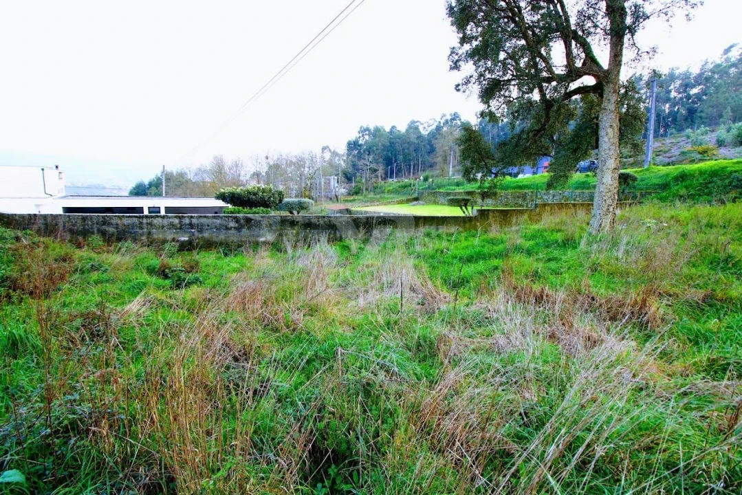 Terreno para Venda em Arcozelo Foto 11