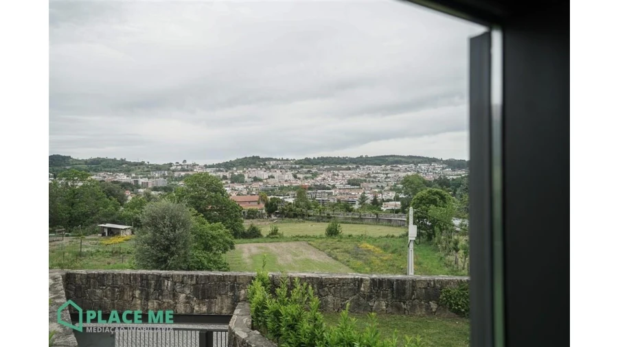 Apartamento T3 para Venda em Nogueiró e Tenões Foto 97