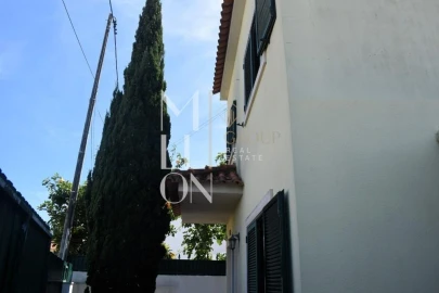 Moradia T2 para Venda em São Domingos de Rana