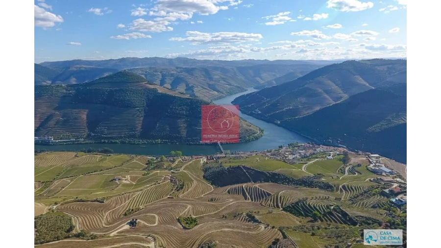 Moradia T2 para Venda em Pinhão Foto 2