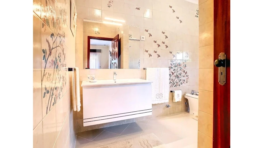 Moradia T5 para Venda em Ovar, São João, Arada e São Vicente de Pereira Jusã Foto 28