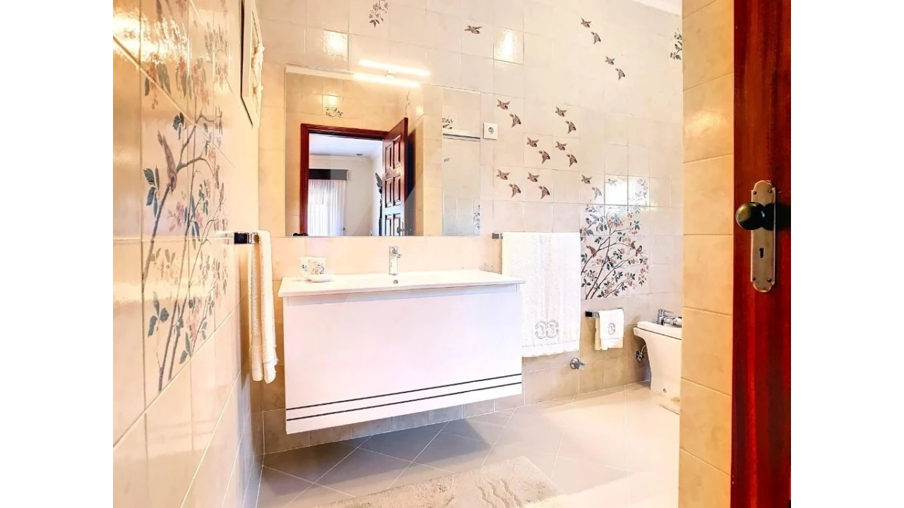 Moradia T5 para Venda em Ovar, São João, Arada e São Vicente de Pereira Jusã Foto 28