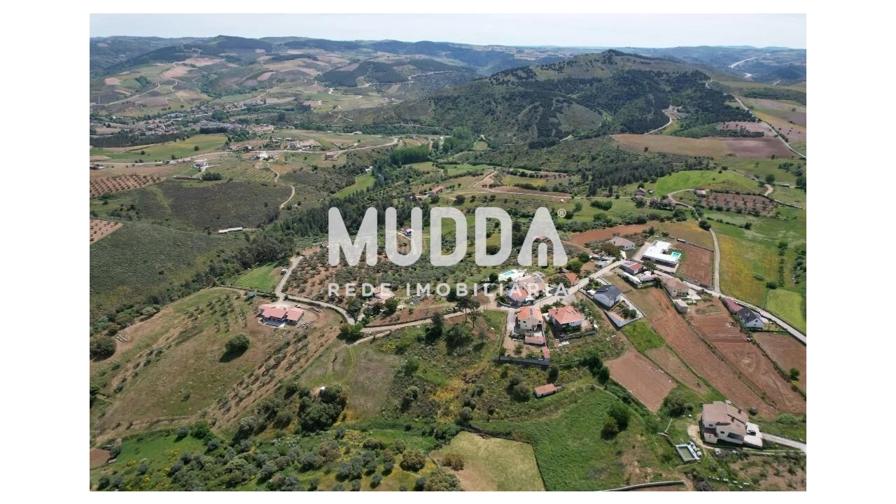 Terreno para Venda em Sé, Santa Maria e Meixedo Foto 4