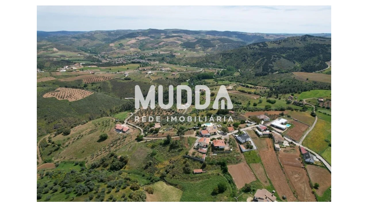 Terreno para Venda em Sé, Santa Maria e Meixedo Foto 8