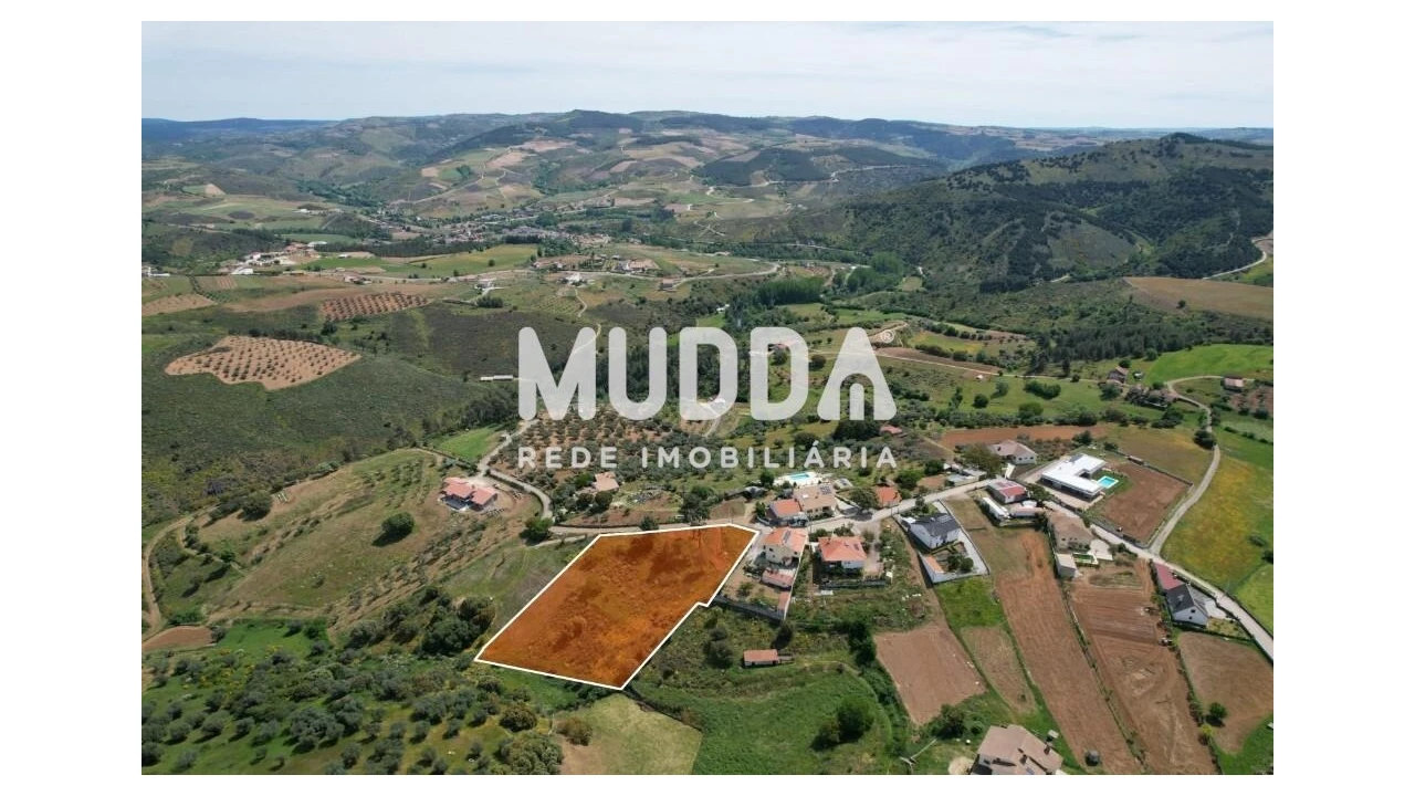 Terreno para Venda em Sé, Santa Maria e Meixedo Foto 1
