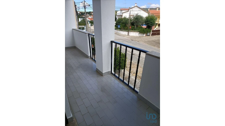 Apartamento T3 para Venda em São Vicente da Beira Foto 1