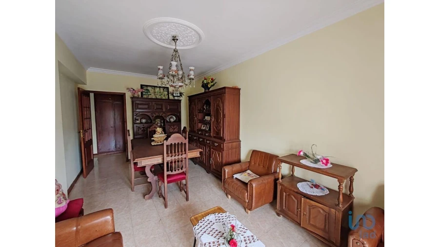 Apartamento T3 para Venda em São Vicente da Beira Foto 6