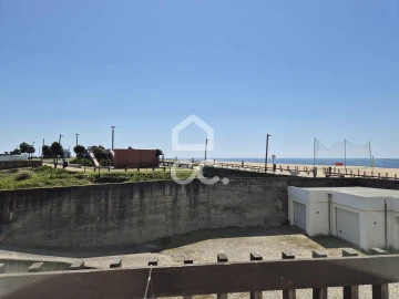 Moradia T3 para Venda em Póvoa de Varzim, Beiriz e Argivai