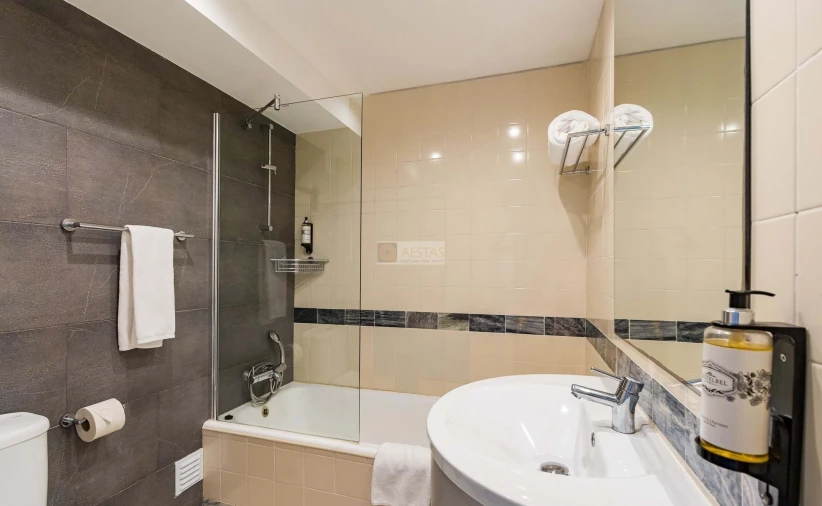 Apartamento T1 para Venda em Alvor Foto 11