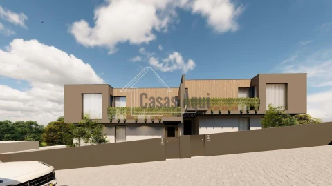 Moradia T3 para Venda em Castêlo da Maia